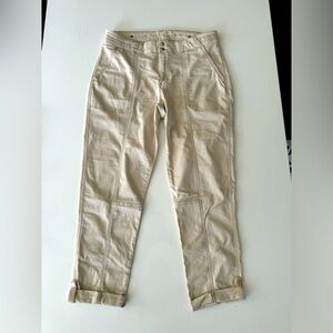 White House Black Market - The Pret - A - Pedi Crop Size 10